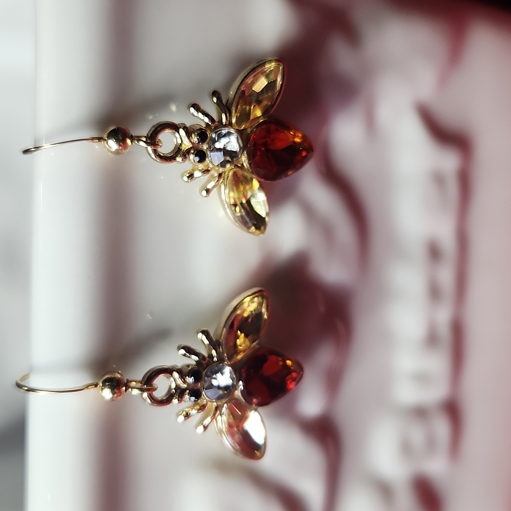 “Queen Bee” Royal Crystal Gold Insect on 14kt Gold Filled Hook Earrings - Picture 3 of 4